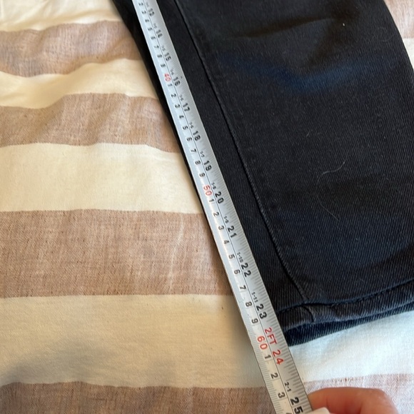 Levi's High Waisted Mom Flash Black Jeans Size 27, 24L  Petite. - Picture 11 of 15